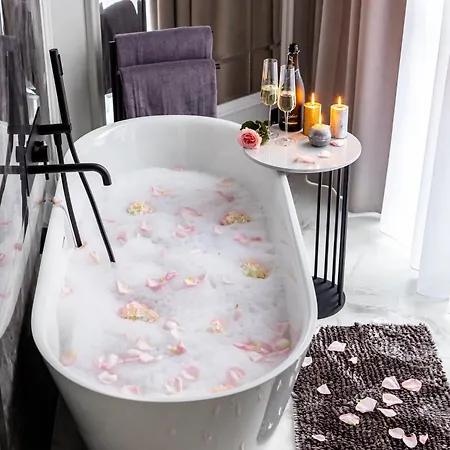 Апартаменты Alfa Kostiushka 24